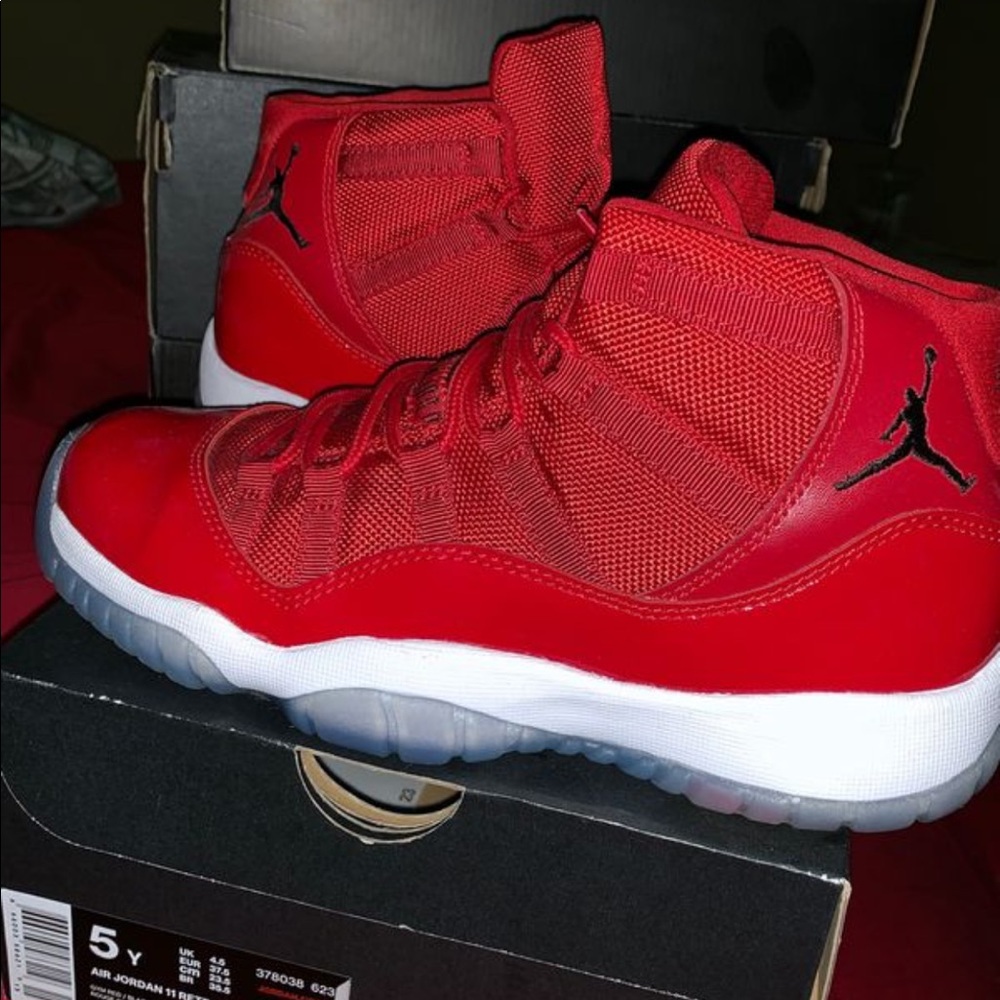 Jordan Gym Red 11’s